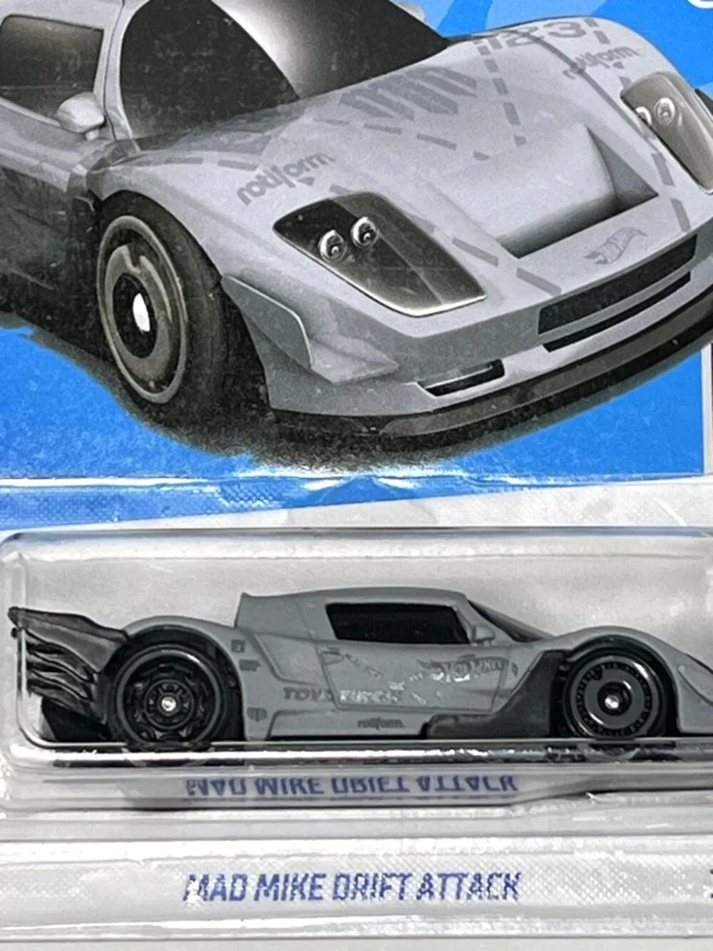 Hot Wheels speed meets